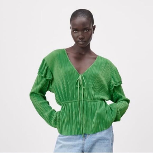 NWT Zara Green Ruffled Pleated Crinkled Long Sleeve Blouse, Size Small - Picture 5 of 13